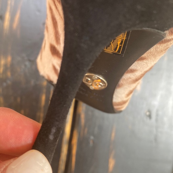 Dolce & Gabbana Two Tone Leopard Print Calf Hair & Suede Leather Peep Toe Pumps - Picture 9 of 14